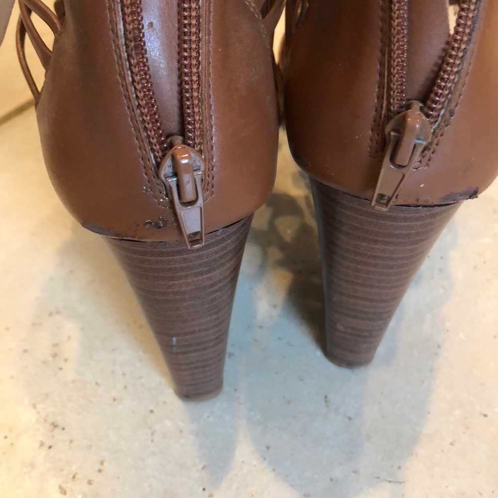 Sandals - Picture 3 of 3